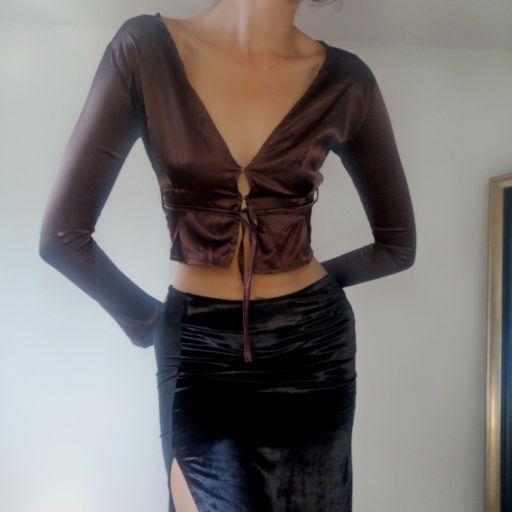 Enduring kairos silky top Cropped cardigan / blous